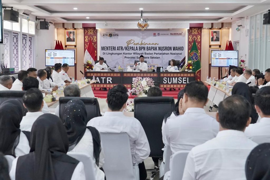 Pembinaan di Kanwil BPN Provinsi Sumsel, Menteri Nusron Tekankan Layanan Pertanahan yang Adaptif bagi Generasi Muda