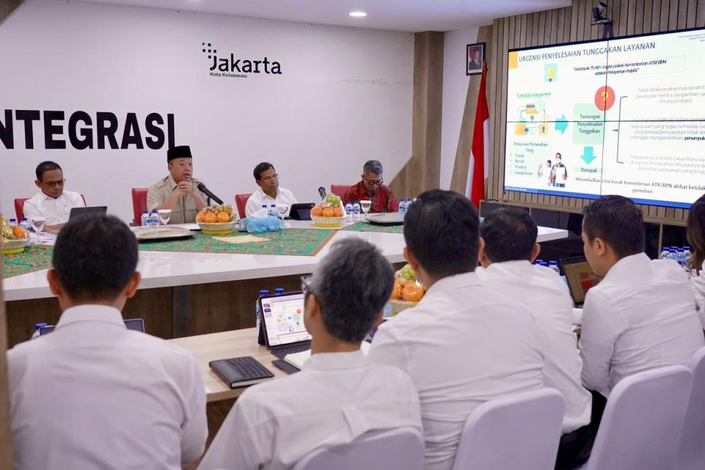 Menteri Nusron Ajak Pegawai Berkomitmen Bersama Tingkatkan Layanan Pertanahan