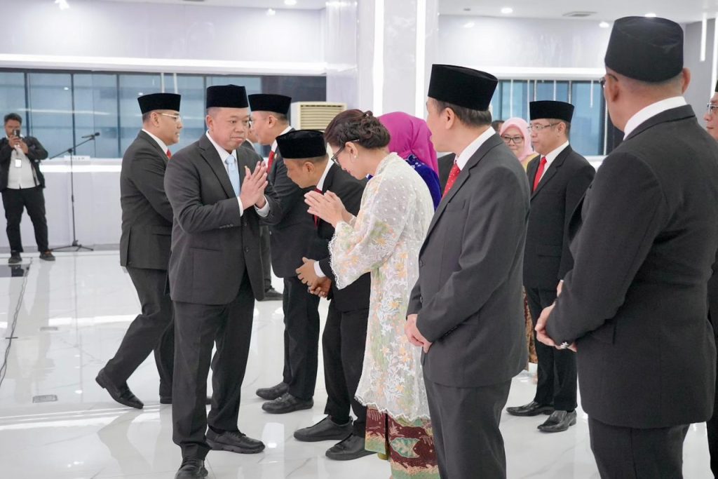 Lantik Pejabat Struktural Kementerian ATR/BPN, Menteri Nusron: Permudah Urusan Masyarakat dalam Pelayanan Pertanahan